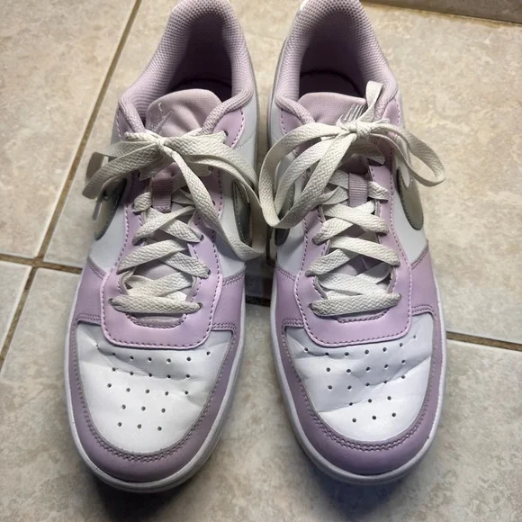Nike Kids Sneakers in purple  and white - Picture 3 of 4